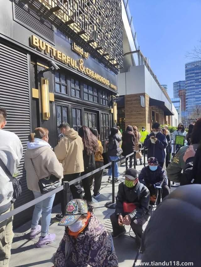 網(wǎng)紅店的沒落 從無人排隊(duì)開始 你怎么看(圖2)