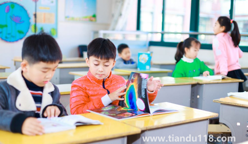 2022暑假大學(xué)生返鄉(xiāng)隔離是自費還是免費（大學(xué)生一般什么時候放暑假）