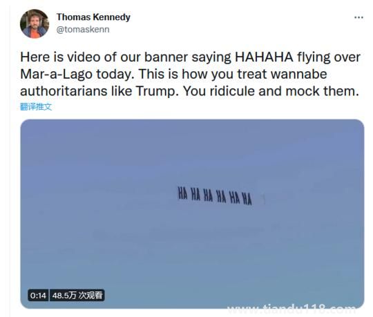 飛機(jī)在特朗普家門(mén)口拉橫幅嘲諷（引起全美輿論嘩然）