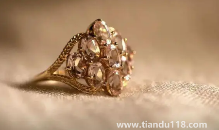 五金在領(lǐng)證前買還是領(lǐng)證后買3