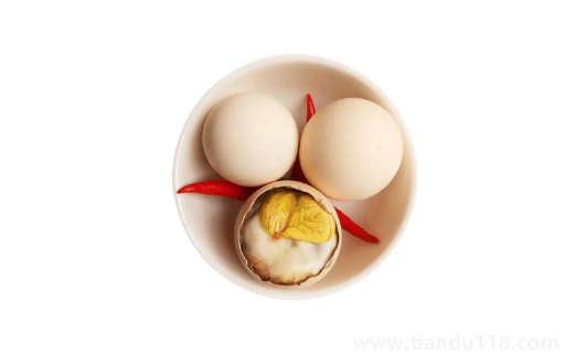 活珠子比普通雞蛋有營(yíng)養(yǎng)嗎（活珠子的功效與作用）