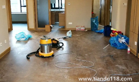 開荒保潔哪里好(開荒保潔收費標(biāo)準(zhǔn))(圖1) 開荒保潔哪里好1