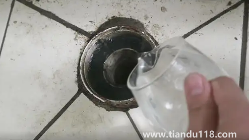 下水道堵塞屬于物業(yè)管理范圍嗎(業(yè)主共用下水管道堵塞誰負責)(圖3) 下水道堵塞屬于物業(yè)管理范圍嗎3