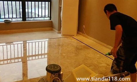 開荒保潔瓷磚用什么擦(開荒保潔需要幾個(gè)小時(shí))(圖2) 開荒保潔瓷磚用什么擦2