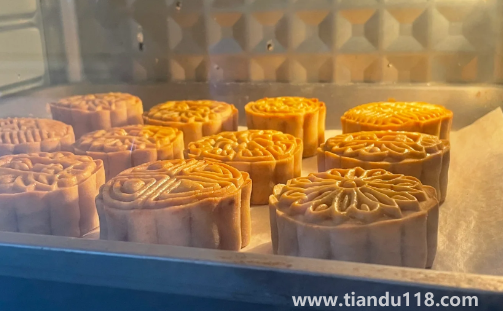 不做月餅的時(shí)候廠家在干嗎(吃不完的月餅去哪兒了)(圖1) 不做月餅的時(shí)候廠家在干嗎1