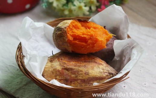 空氣炸鍋烤紅薯需要切開(kāi)嗎（空氣炸鍋怎么烤紅薯）