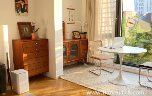 新家具是不是都會甲醛超標(biāo)（新家具甲醛多久才能釋放干凈）