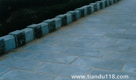 鎮(zhèn)宅用天然青石好嗎1