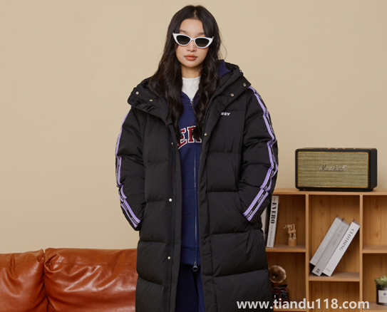 鵝絨服是不是比鴨絨服?。ㄓ鸾q服鴨絨好還是鵝絨的好）