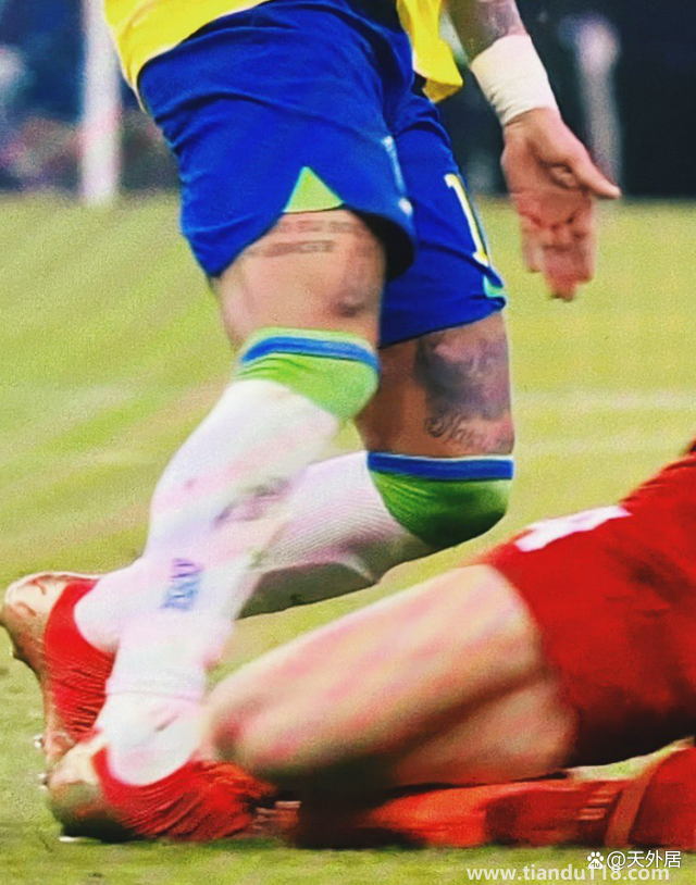 內馬爾受傷:腳踝彎成90度（內馬爾受傷畫面曝光）(圖4)